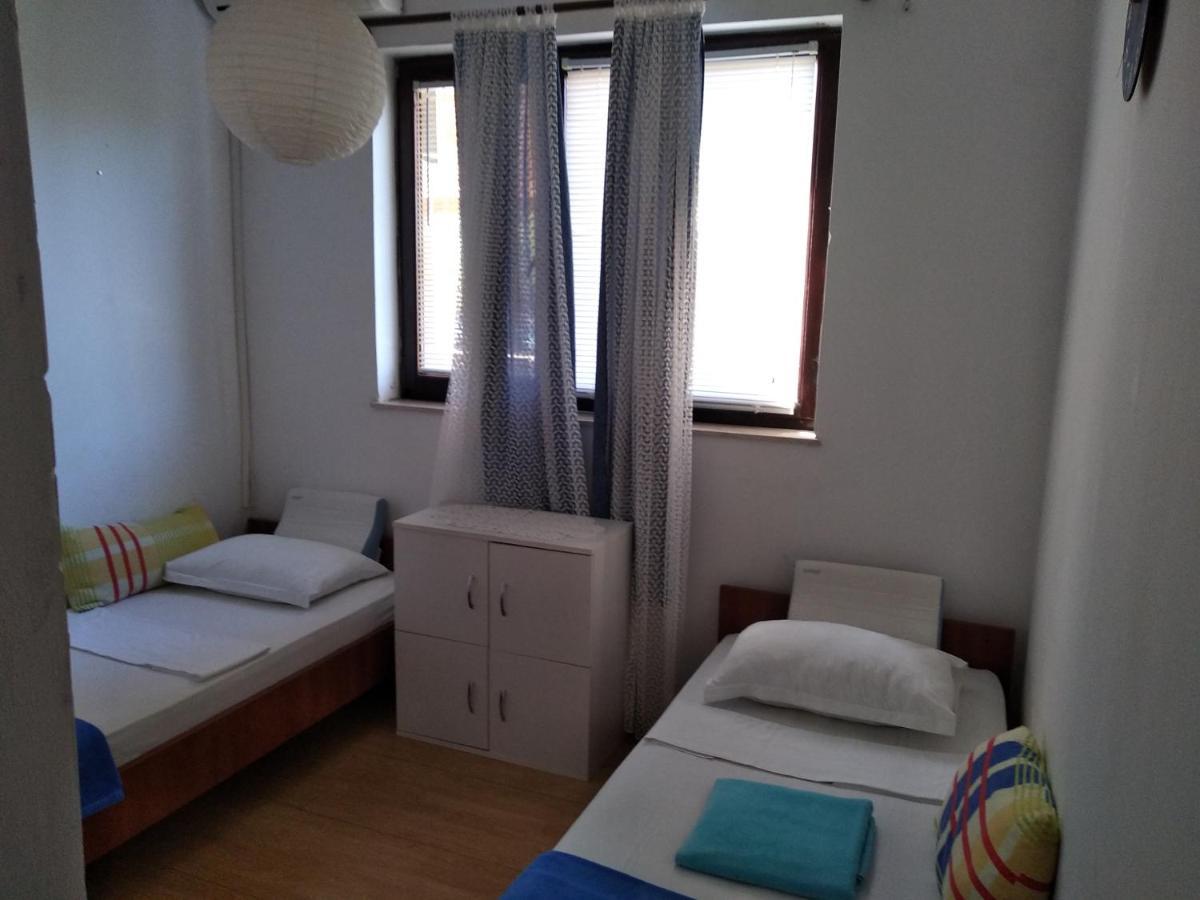 Braco Apartments By The Sea With A Sea View Žaborić Eksteriør billede