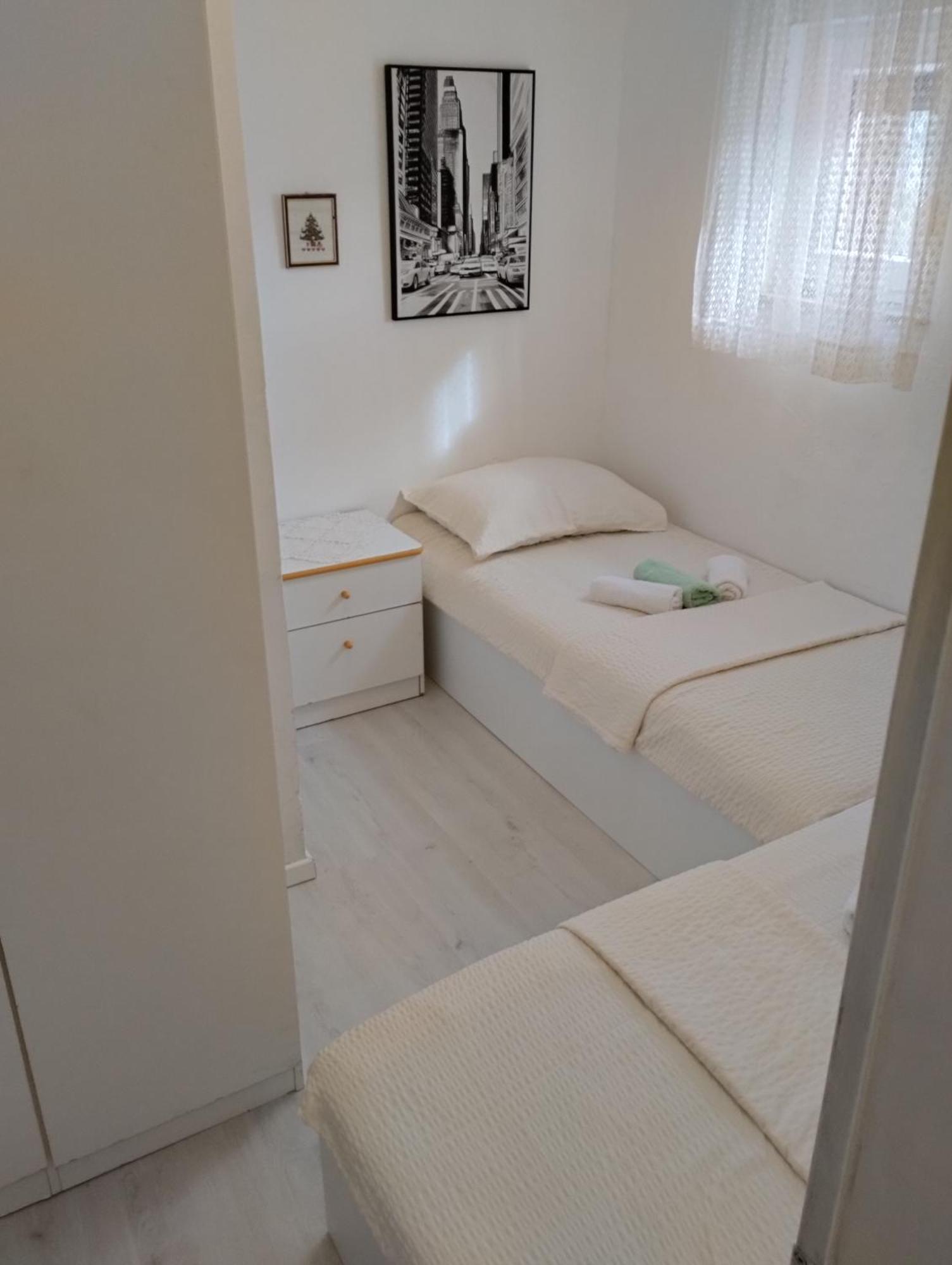 Braco Apartments By The Sea With A Sea View Žaborić Eksteriør billede