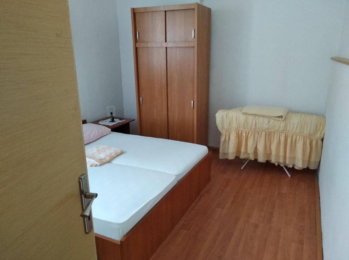 Braco Apartments By The Sea With A Sea View Žaborić Eksteriør billede